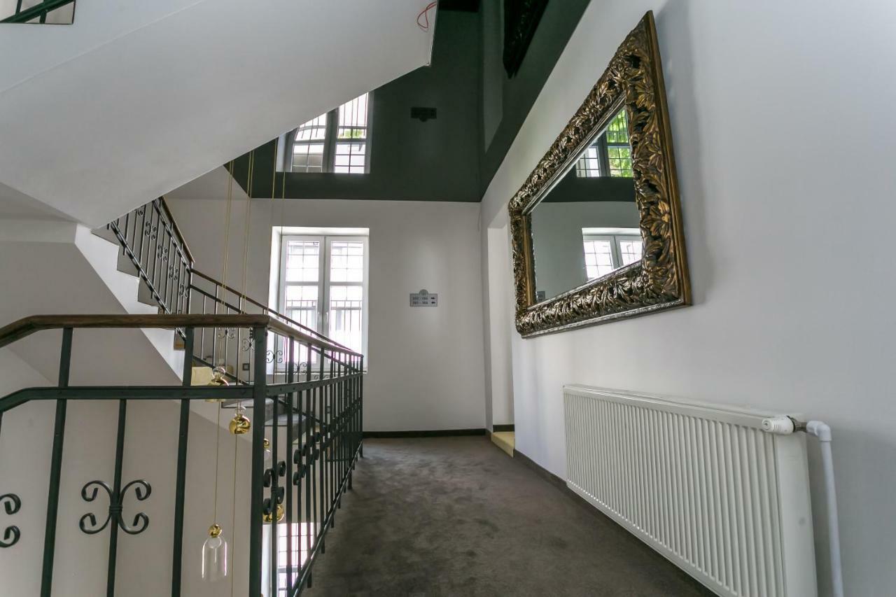 Apart Hotel Golden Apartments Košice Buitenkant foto