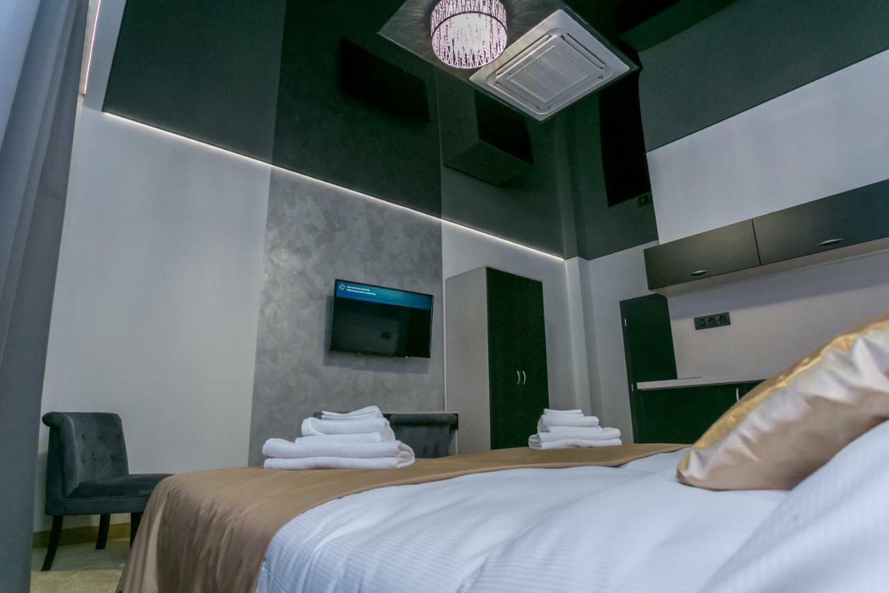Apart Hotel Golden Apartments Košice Buitenkant foto