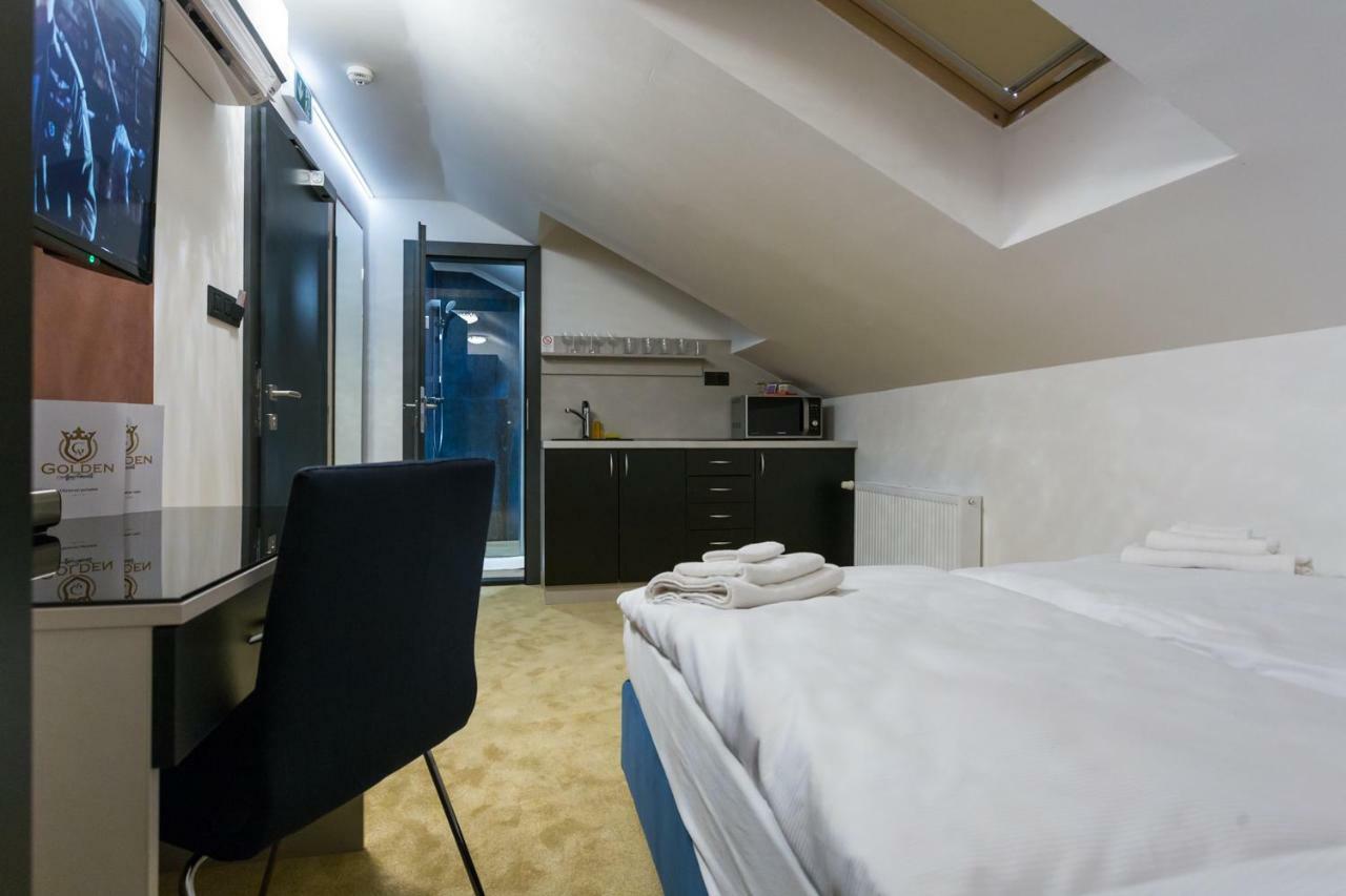 Apart Hotel Golden Apartments Košice Buitenkant foto